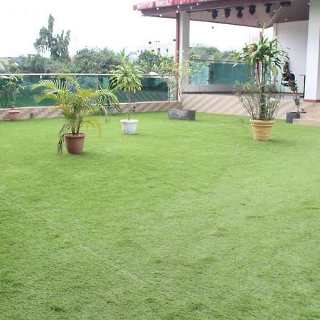 Sana Hotel Abidjan Exterior photo